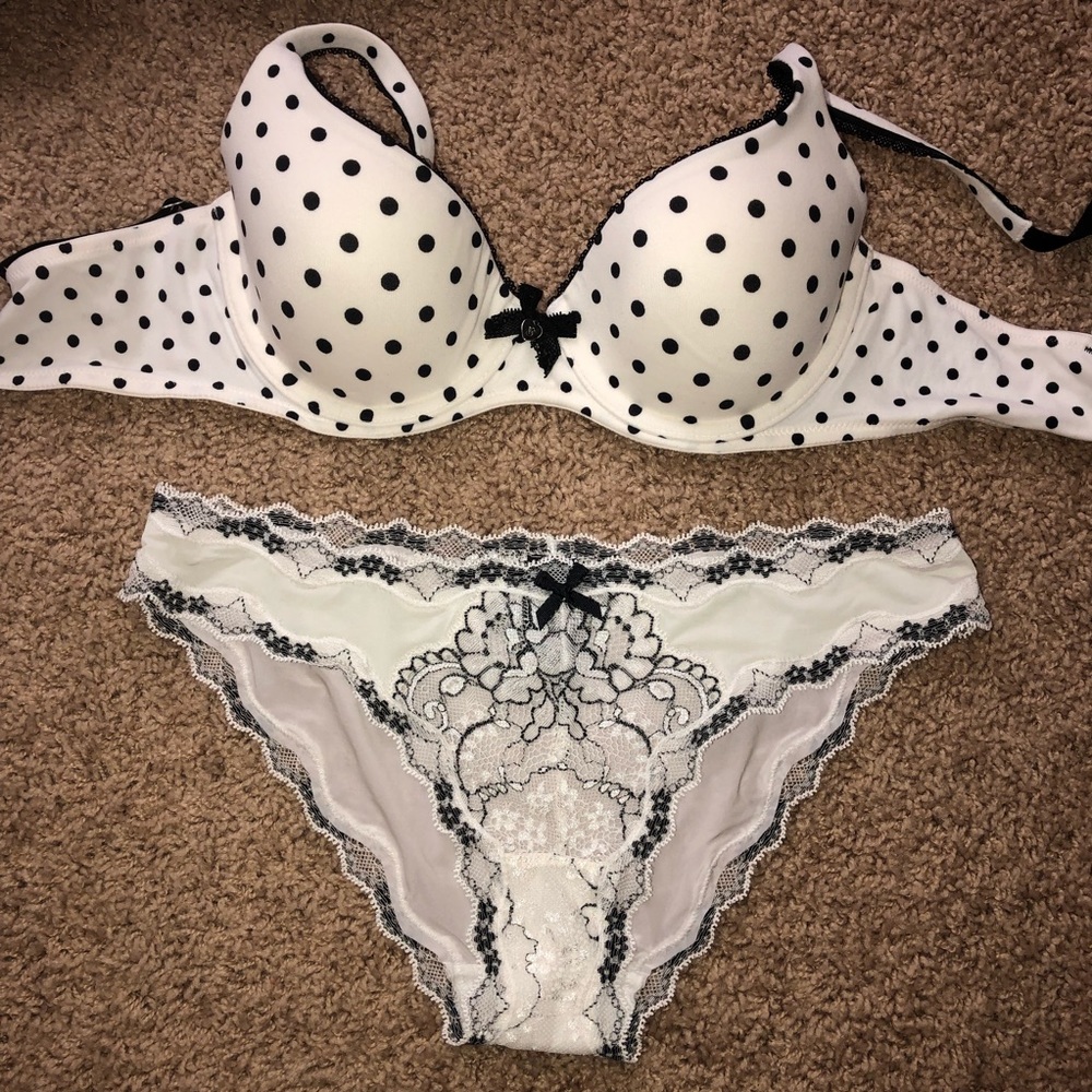 Victoria Secret Body By Victoria